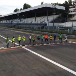 airone.thp.tnbThis year I organized the first ever unofficial long distance skateboarding race at Autodromo Nazionale Monza, July 2015